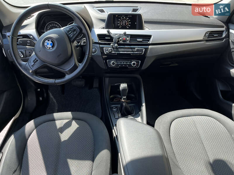 Внедорожник / Кроссовер BMW X1 2017 в Львове