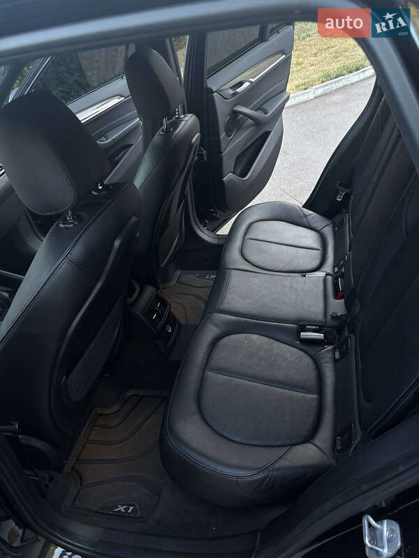 Внедорожник / Кроссовер BMW X1 2017 в Черкассах