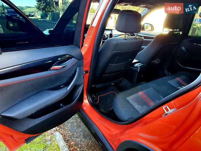 Внедорожник / Кроссовер BMW X1 2012 в Рахове