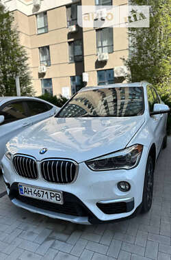 Внедорожник / Кроссовер BMW X1 2016 в Киеве