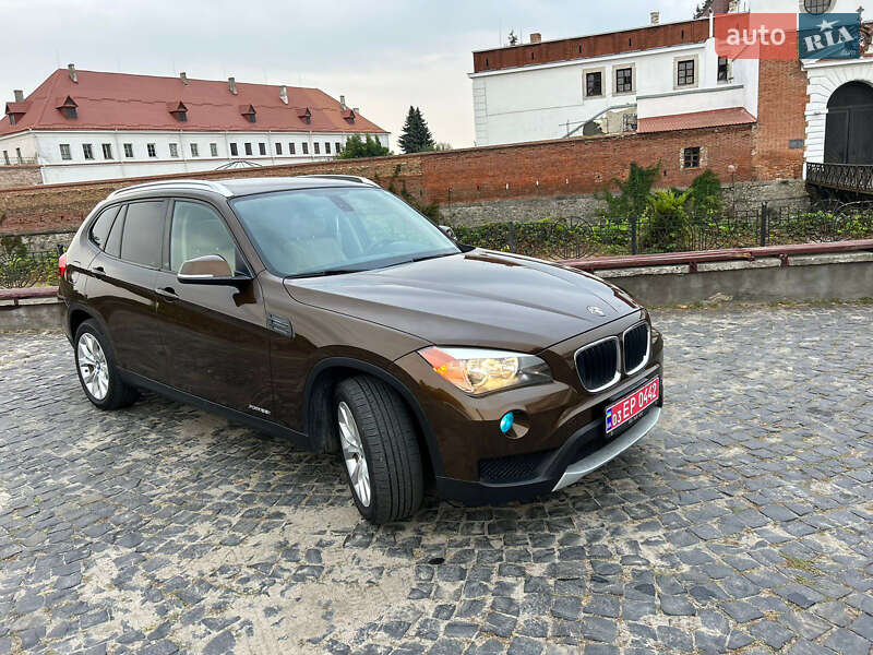 Внедорожник / Кроссовер BMW X1 2013 в Дубно