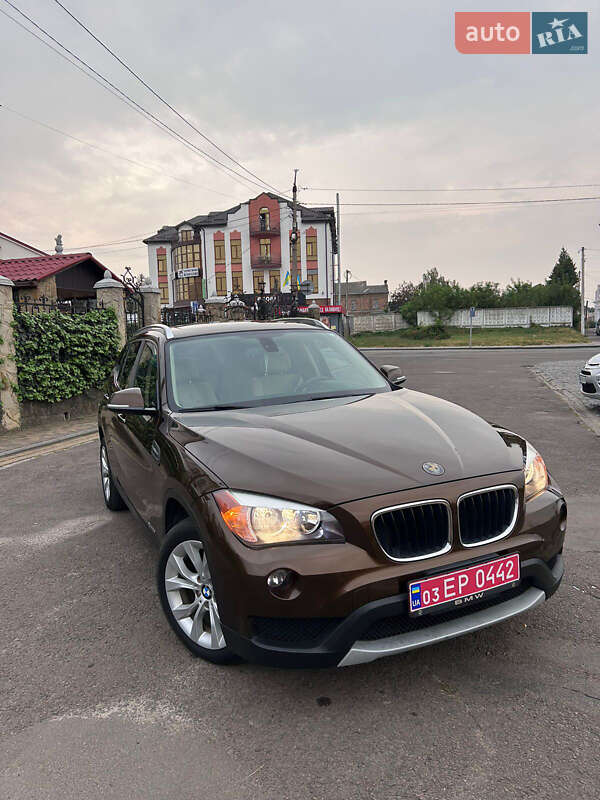 Внедорожник / Кроссовер BMW X1 2013 в Дубно