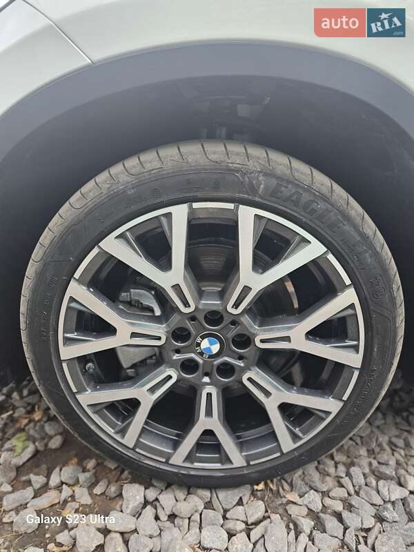 Внедорожник / Кроссовер BMW X1 2020 в Киеве