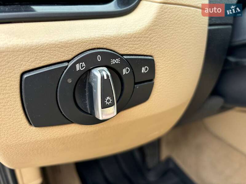 Внедорожник / Кроссовер BMW X1 2013 в Житомире