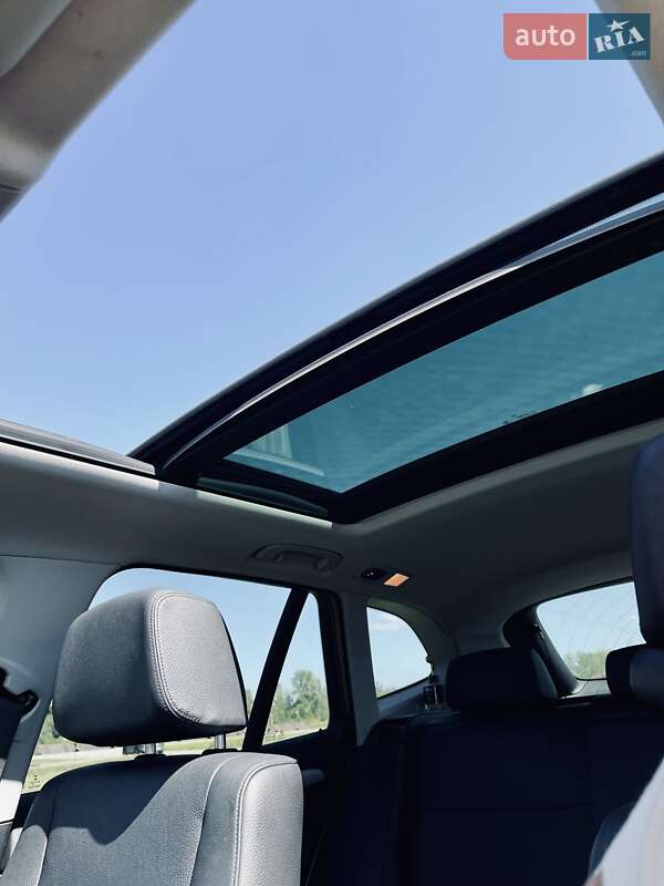 Внедорожник / Кроссовер BMW X1 2014 в Луцке