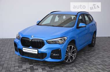 Внедорожник / Кроссовер BMW X1 2022 в Киеве