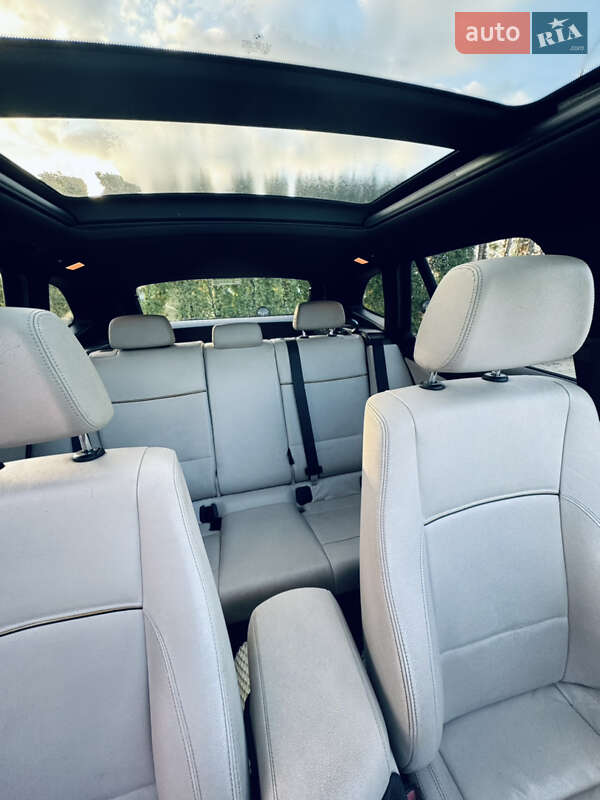 Внедорожник / Кроссовер BMW X1 2010 в Дунаевцах