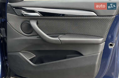 Внедорожник / Кроссовер BMW X1 2020 в 