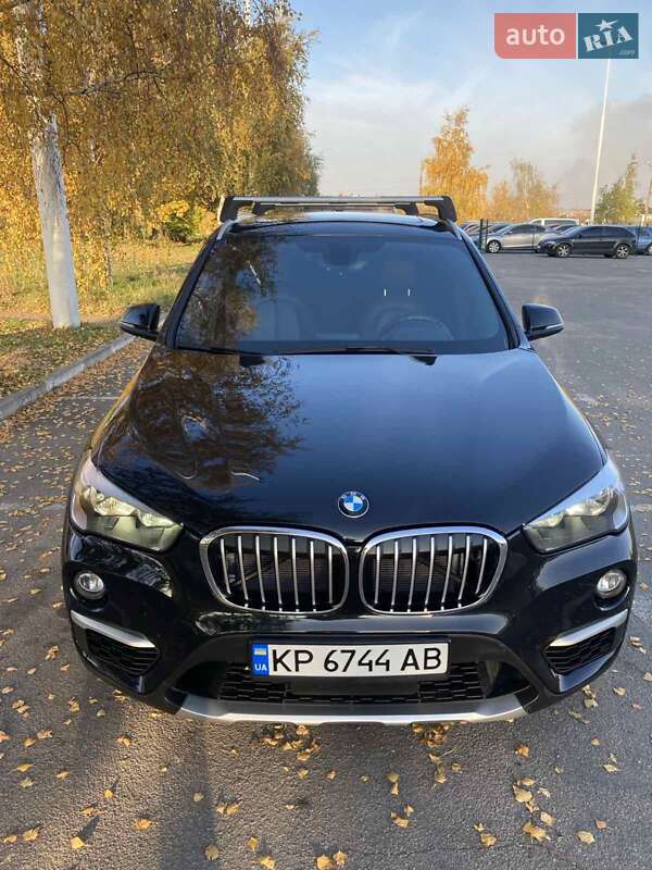 Внедорожник / Кроссовер BMW X1 2017 в 