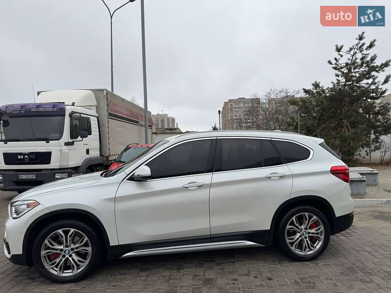 Позашляховик / Кросовер BMW X1 2017 в Одесі