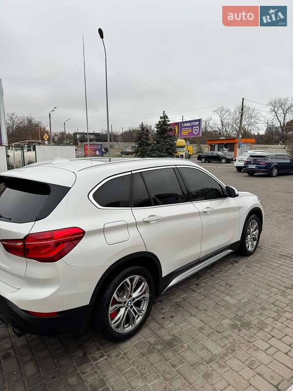 Позашляховик / Кросовер BMW X1 2017 в Одесі