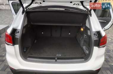 Внедорожник / Кроссовер BMW X1 2022 в 