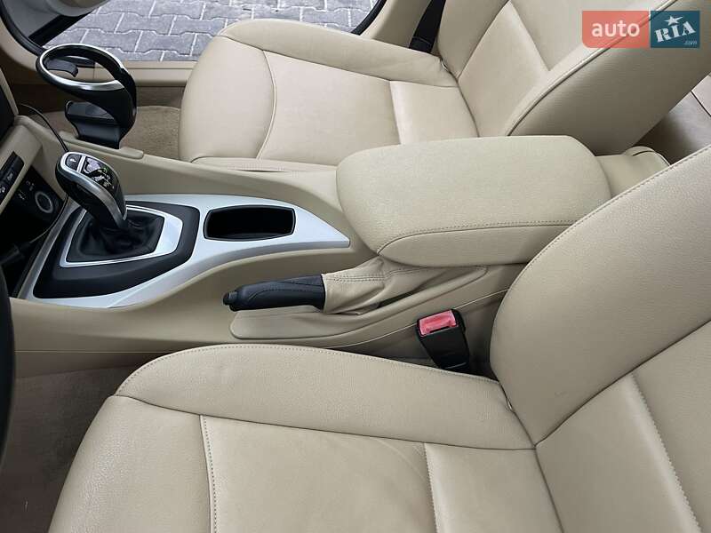 Позашляховик / Кросовер BMW X1 2013 в Києві
