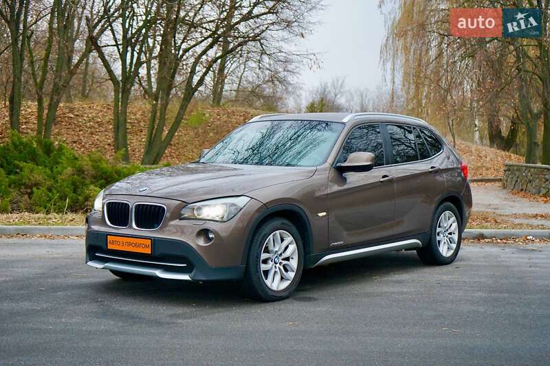 Внедорожник / Кроссовер BMW X1 2010 в Черкассах