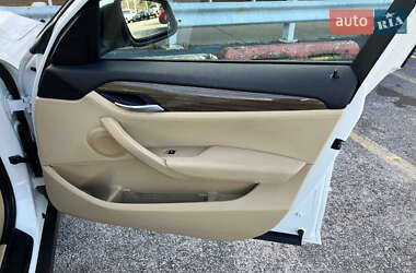 Внедорожник / Кроссовер BMW X1 2014 в 