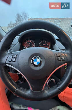 Внедорожник / Кроссовер BMW X1 2010 в 