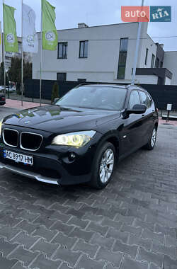 Внедорожник / Кроссовер BMW X1 2010 в 