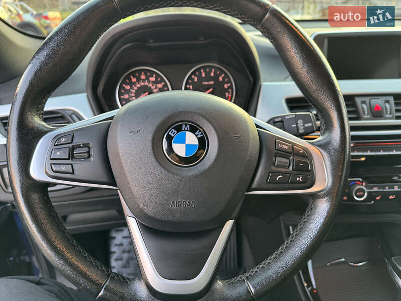 Внедорожник / Кроссовер BMW X1 2016 в Ровно