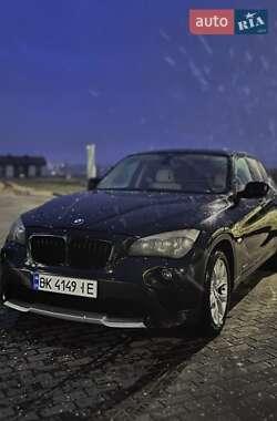 Внедорожник / Кроссовер BMW X1 2011 в Ровно