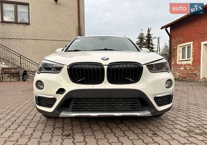 Внедорожник / Кроссовер BMW X1 2015 в Виннице