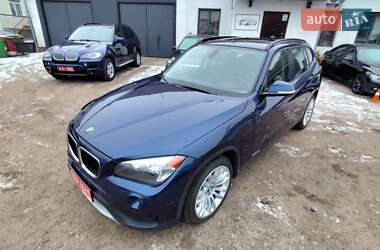 Внедорожник / Кроссовер BMW X1 2012 в 