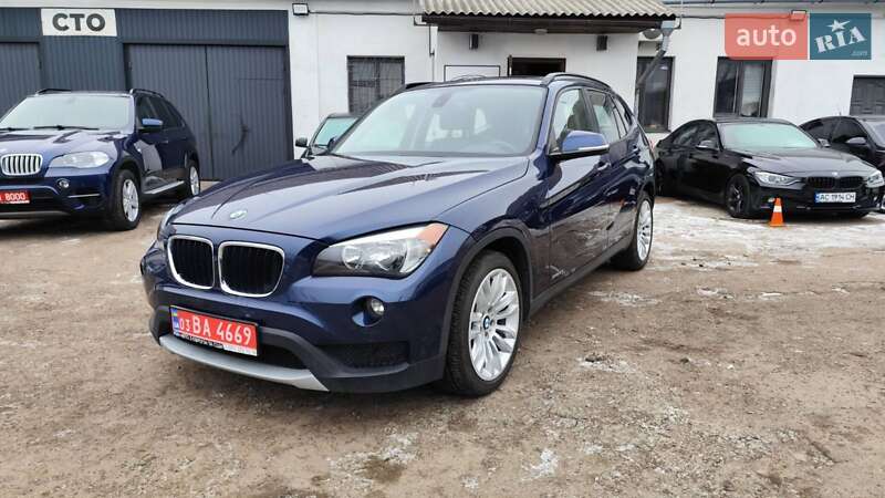 Внедорожник / Кроссовер BMW X1 2012 в 