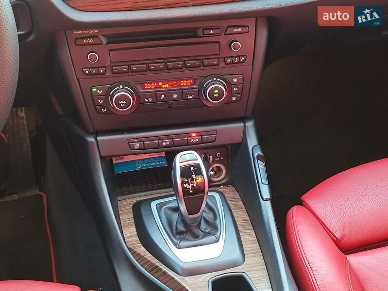 Внедорожник / Кроссовер BMW X1 2013 в Харькове