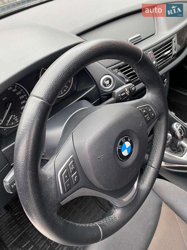 Позашляховик / Кросовер BMW X1 2014 в Луцьку