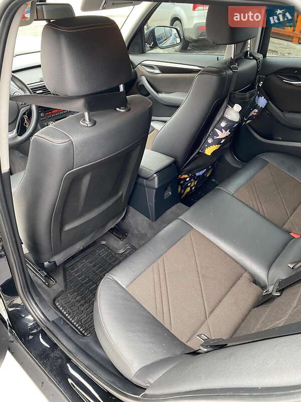 Позашляховик / Кросовер BMW X1 2014 в Луцьку