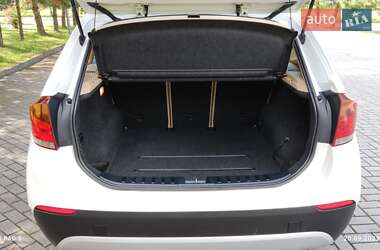 Внедорожник / Кроссовер BMW X1 2010 в 