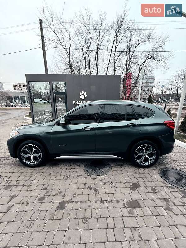 Внедорожник / Кроссовер BMW X1 2015 в Харькове