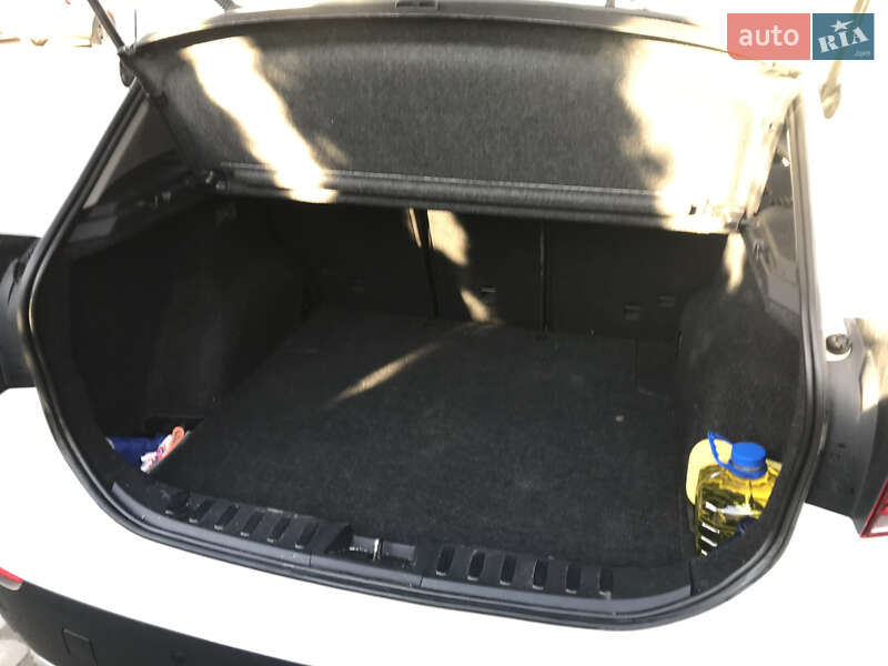 Внедорожник / Кроссовер BMW X1 2010 в Львове