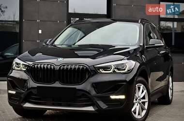 Внедорожник / Кроссовер BMW X1 2022 в Киеве