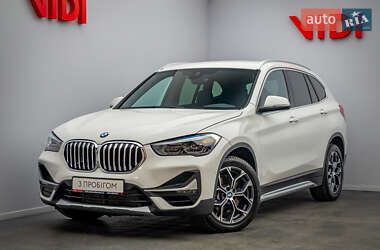 Внедорожник / Кроссовер BMW X1 2021 в 