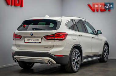 Внедорожник / Кроссовер BMW X1 2021 в 