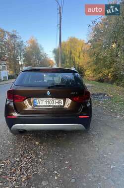 Внедорожник / Кроссовер BMW X1 2011 в 