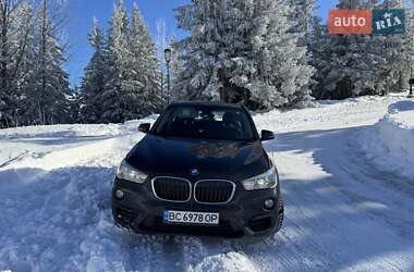 Внедорожник / Кроссовер BMW X1 2016 в 