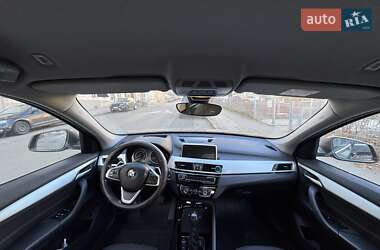 Внедорожник / Кроссовер BMW X1 2016 в 