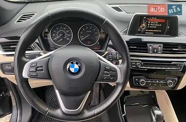 Внедорожник / Кроссовер BMW X1 2015 в 