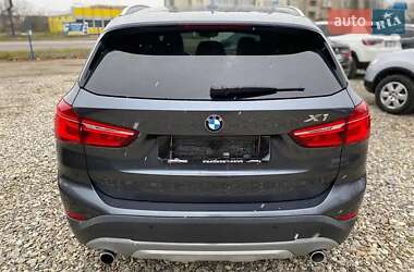 Внедорожник / Кроссовер BMW X1 2015 в 