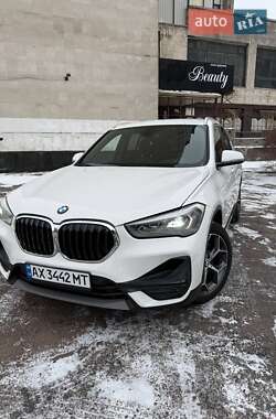 Внедорожник / Кроссовер BMW X1 2017 в Харькове