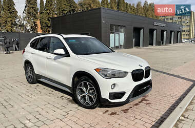 Внедорожник / Кроссовер BMW X1 2017 в 