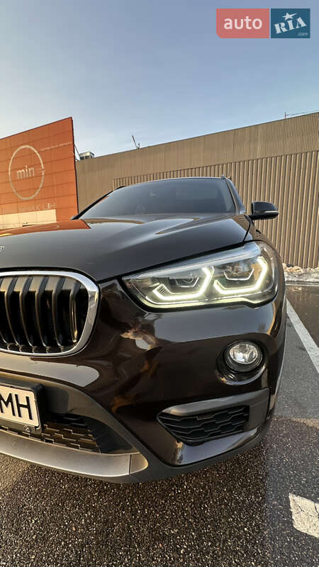 Внедорожник / Кроссовер BMW X1 2016 в Киеве
