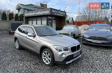 Внедорожник / Кроссовер BMW X1 2010 в Хмельницком