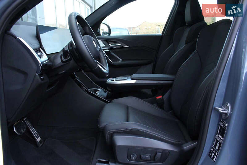 Внедорожник / Кроссовер BMW X1 2023 в Киеве