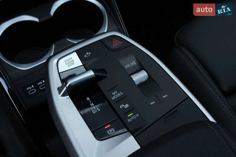 Внедорожник / Кроссовер BMW X1 2023 в Киеве