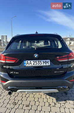 Позашляховик / Кросовер BMW X1 2019 в 