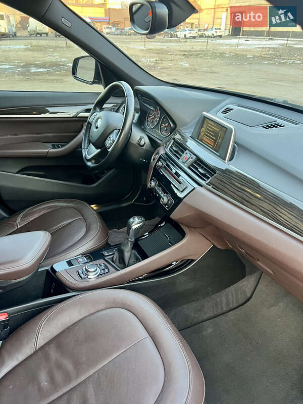 Позашляховик / Кросовер BMW X1 2016 в Кривому Розі
