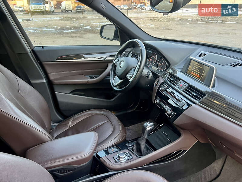 Позашляховик / Кросовер BMW X1 2016 в Кривому Розі