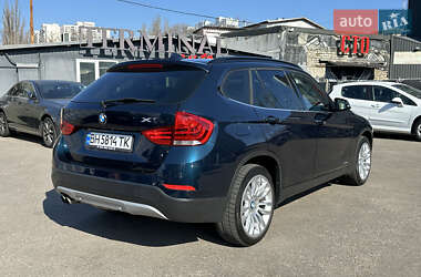 Внедорожник / Кроссовер BMW X1 2014 в 